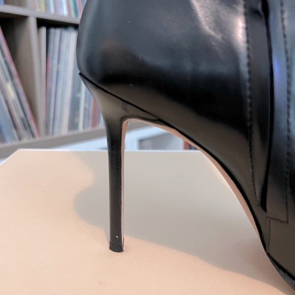 Michael Kors stiletto riding boots - Picture 5 of 9